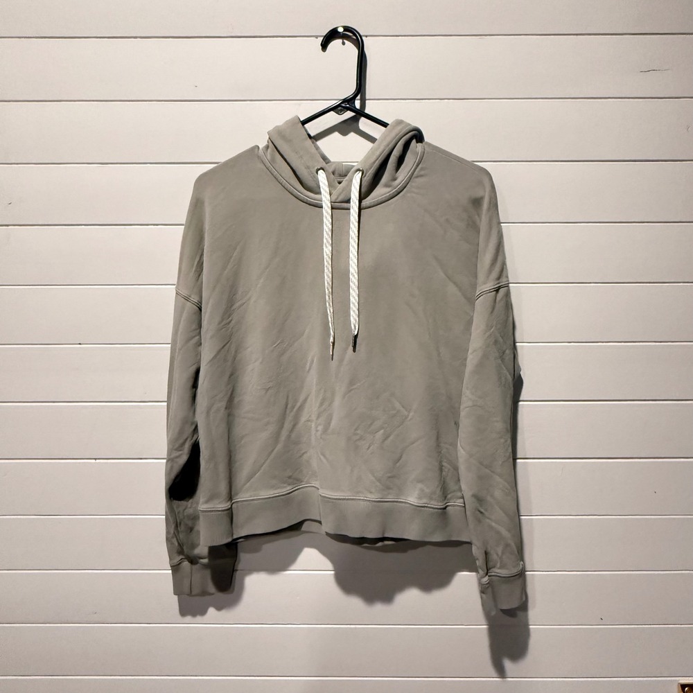 Vuori Halo Essential Hoodie Womens S Sage Green French Terry Pullover VW271